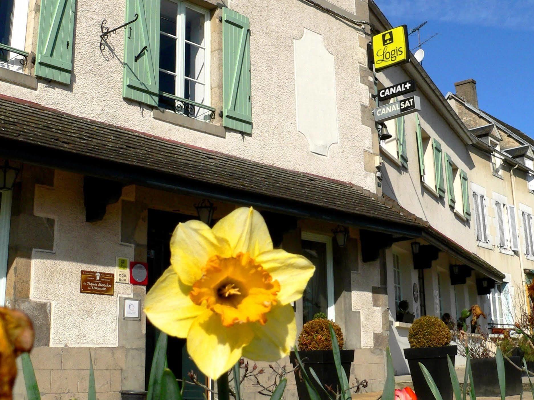 Hotel Nougier Saint-Étienne-de-Fursac Exterior foto